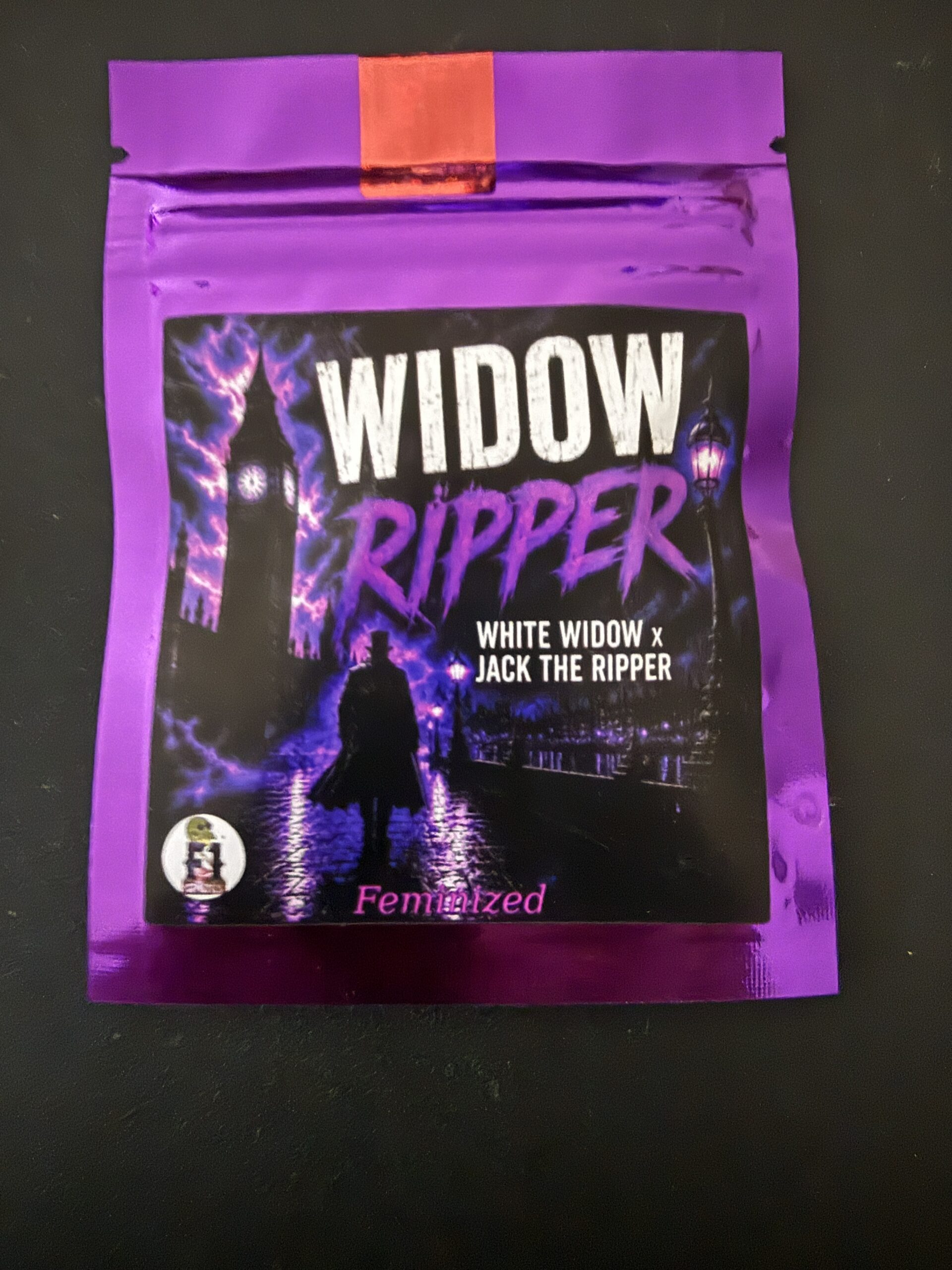 White Widow x Jack the Ripper Feminized Seeds